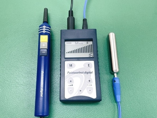 カイロプラクティック 耳介療法 - 外反母趾、浮き指、巻き爪は